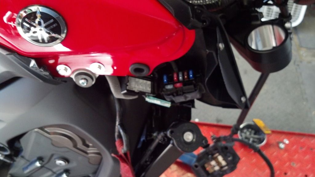 Picked up my fz-09 9/24/13 Let the mods begin - FZ1OA ... 08 yamaha r6 fuse box 